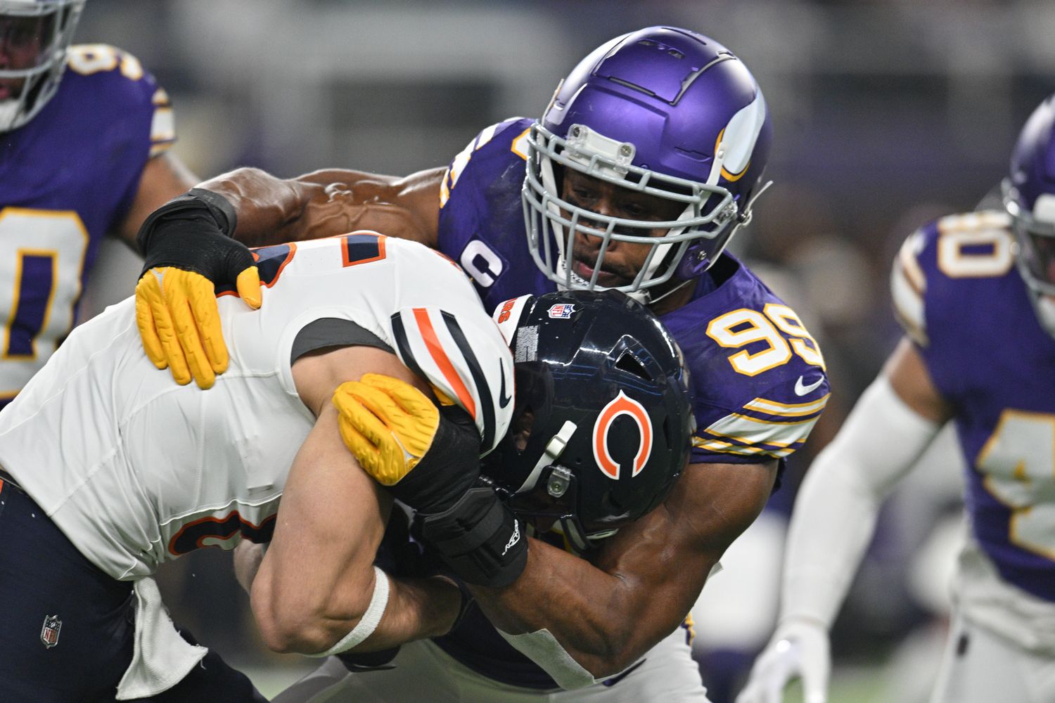 Danielle Hunter is the top remaining jewell in fee agency and the Bears badly need to sign him simply to save face for this frree agency period.